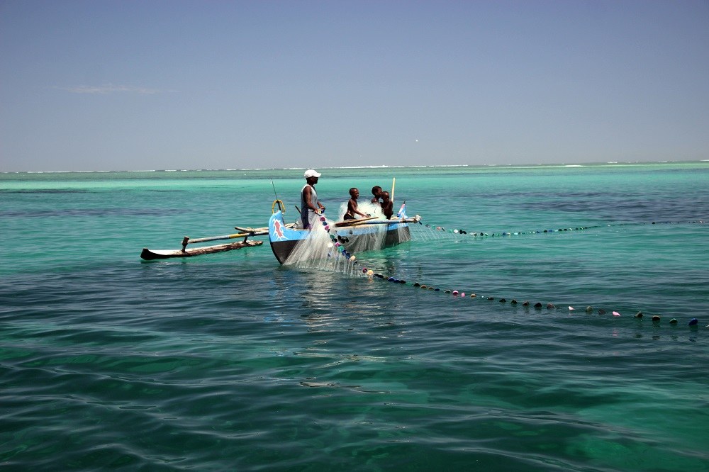 Luxury Indian Ocean Pêche traditionnelle Vezo à Anakao, Madagascar © IRD - Marc Léopold